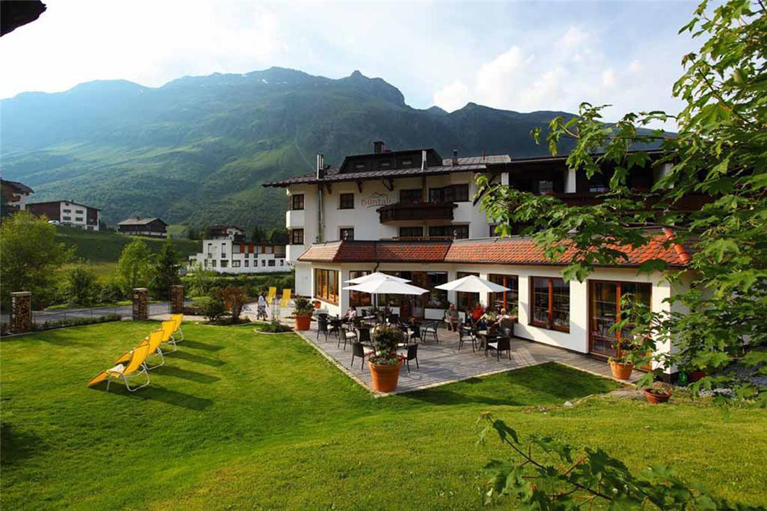 Hotel Buentali Galtuer Exterior photo