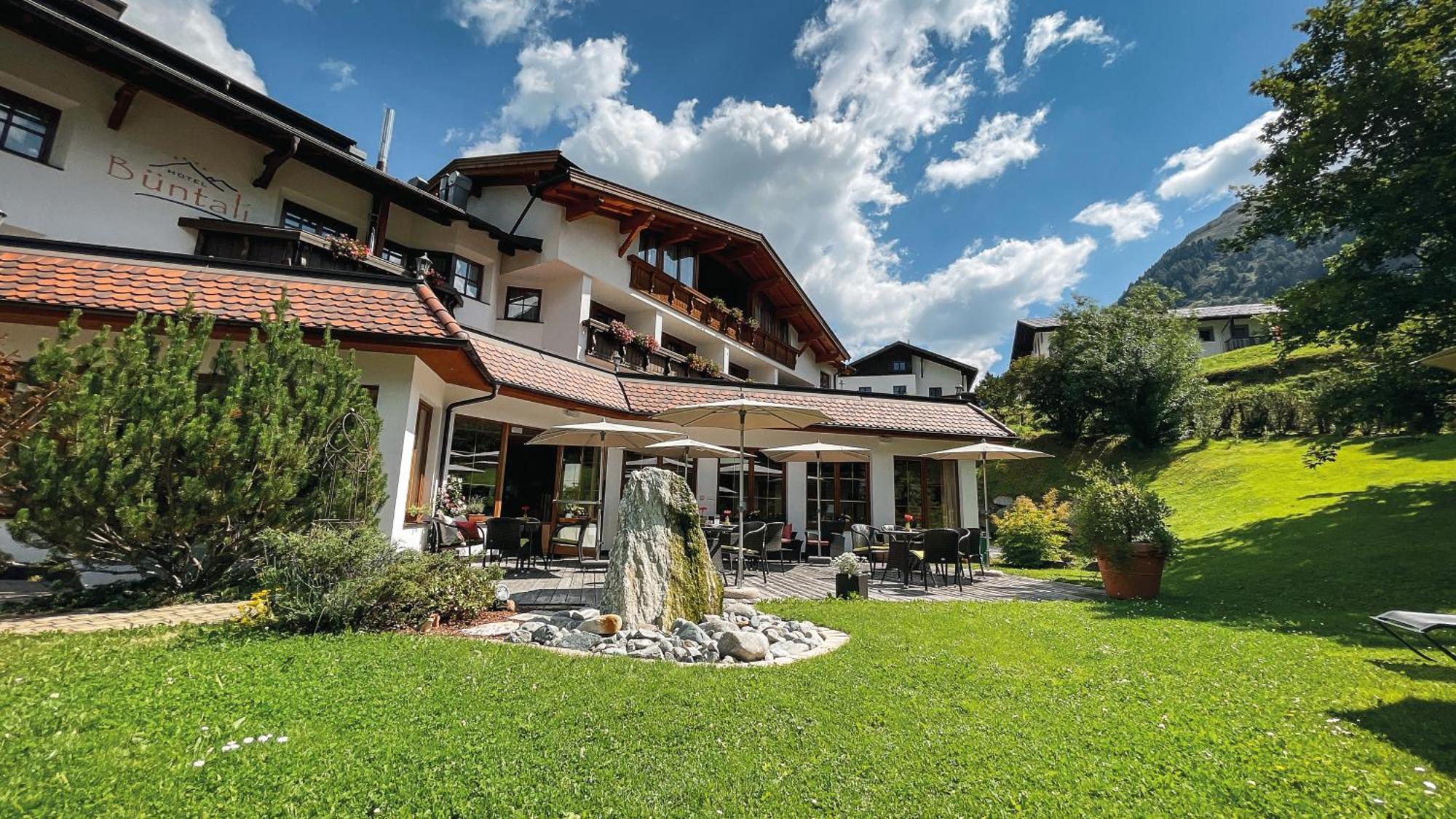 Hotel Buentali Galtuer Exterior photo